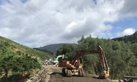 Quốc lộ 26 đã được nối liền sau 3 ngày bị "đứt làm đôi"