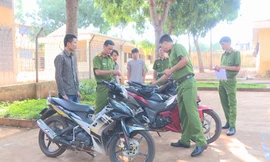 Nhóm 4 đối tượng tại cơ quan điều tra