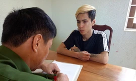 Đối tượng Hiếu tại cơ quan điều tra 