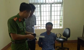 Cơ quan chức năng tiến hành không chế Huyến giải cứu con tin