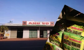 Đại lý phân bón bày bán sản phẩm của Cty Tam Nông