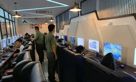 Cơ quan chức năng làm việc với nhóm thanh niên