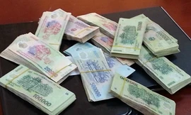 Khởi tố, bắt tạm giam đối tượng lừa “chạy” chế độ để chiếm tiền