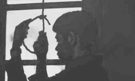 Người dân xã Vũ Quý phát hiện một công an viên tử vong trong tư thế treo cổ trên cây. Ảnh minh họa