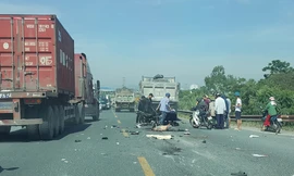 Hiện trường vụ tai nạn làm 2 người chết - Ảnh: Hoàng Long