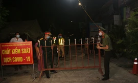 Tỉnh Hà Nam dỡ bỏ phong toả đối với thôn 6, xã Nhật Tân, huyện Kim Bảng - Ảnh: Hoàng Long