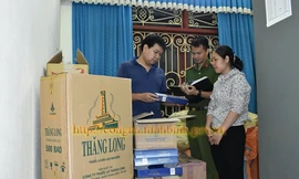 Công an Ninh Bình phát hiện, bắt giữ hơn 4.00 bao thuốc lá ngoại nhập lậu - Ảnh: Công an Ninh Bình