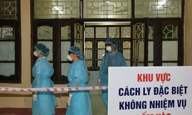 Bệnh nhân 620 phải tiếp tục điều trị tại Bệnh viện Đa khoa tỉnh Hà Nam do kết quả xét nghiệm lần 4 dương tính - Ảnh: Y.C