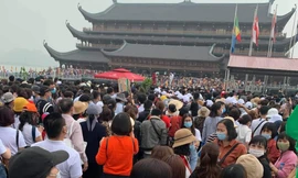 Sau hiện tượng "biển người" diễn ra ngày Chủ Nhật (14/3), từ sáng nay (15/3), chùa Tam Chúc đã yên tĩnh trở lại - Ảnh: Hoàng Long