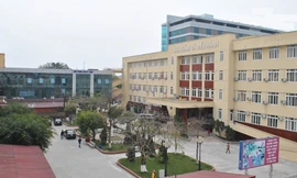 Bắt tạm giam Phó trưởng khoa bệnh viện nhận hối lộ