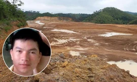 Ông Tập (ảnh nhỏ) và khu đất rừng bị "xẻ thịt" phân lô, bán nền .Ảnh: TL