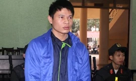 Bị cáo Thọ ra tòa lĩnh án. Ảnh: PO