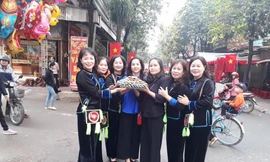 Những tà áo đặc trưng, thân thương của người Tày, Nùng xứ Lạng .Ảnh: Nguyễn Hương