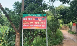 Địa điểm mua bán dâm được ngụy trang trong quán massage kín đáo .Ảnh: Ngọc Ánh