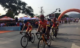 Cuộc đua xuất phát từ địa đầu Tổ quốc- Lạng Sơn đến mũi Cà Mau *ảnh: Duy Chiến