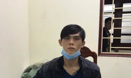 Đối tượng Đoàn Quốc Dũng khai nhận hành vi tại cơ quan công an. Ảnh: Duy Chiến 