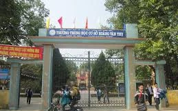 Em L đang là học sinh lớp 7 Trường THCS Hoàng Văn Thụ, TP Lạng Sơn .Ảnh: TL