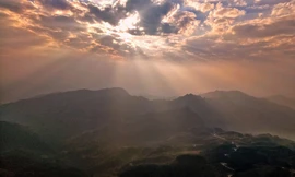 Mẫu Sơn có băng tuyết 3 ngày kéo dài liên tục, thu hút sự chú ý của du khách *ảnh: Hoàng Huy