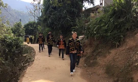 Nhiều trường cho các em học sinh được nghỉ học vì rét đậm. Ảnh: Duy Chiến