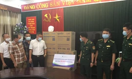 Với sự hỗ trợ kịp thời của Phòng khám đa khoa quốc tế Ngọc Lan (thành phố Lạng Sơn), giúp lực lượng biên phòng Lạng Sơn phòng, chống dịch COVID-19 có hiệu quả .Ảnh: Duy Chiến 