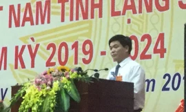 Ông Nông Dương Chấn, tân Chủ tịch Ủy ban MTTQ tỉnh Lạng Sơn phát biểu nhận nhiệm vụ .Ảnh: Duy Chiến