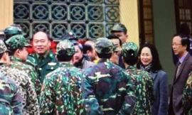 Bí thư Tỉnh ủy và Chủ tịch tỉnh Lạng Sơn thăm, kiểm tra công tác chuẩn bị đón khách tại ga Đồng Đăng .Ảnh: DC