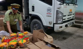 Số hàng kẹo cao su nhập lậu bị lực lượng chức năng Lạng Sơn bắt giữ *ảnh: TL