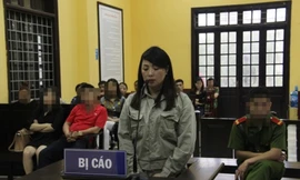 Bị cáo Hiền ra tòa lĩnh án .Ảnh: Duy Chiến