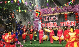 Lễ hội Chùa Tiên rực rỡ sắc tộc, gắn với sự tích Tiên ông cho nước .Ảnh: Duy Chiến