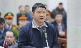 Bị cáo Đinh La Thăng nói lời sau cùng tại tòa sáng nay. Ảnh: Mạnh Thắng.