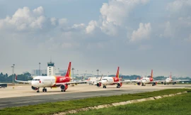 Vietjet công bố số lỗ trong 6 tháng đầu năm từ hoạt động hàng không hơn 2.000 tỷ đồng.