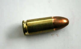 9X bị đạn găm vỡ toang ngực, bất thường trong mỏ đá