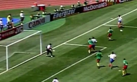 Nga đánh bại Cameroon 6-1 tại World Cup 1994