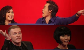 Hai đội chơi Việt Hương - Hoài Linh (ảnh trên) và Kyo York - Trác Thuý Miêu trong tập 10.