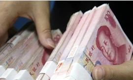 Các nhà băng ở Thượng Hải sẽ được tự đặt lãi suất huy động ngoại tệ. Ảnh: QZ