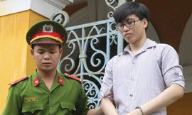 Bị cáo Phú được giảm từ án tử hình xuống chung thân.