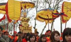 Khai lễ rước 'vua sống' ở Hà Nội