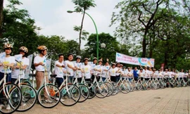 45 đoàn viên thanh niên đạp xe hưởng ứng ngày sở hữu trí tuệ thế giới.