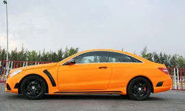 Xế độ Mercedes E350 Coupe màu cực độc ở Sài Gòn