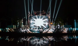 Màn trình chiếu ánh sáng đặc sắc tại Lễ hội Bình Đà