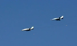 Biên đội máy bay SU-22 thực hành công kích mục tiêu. Ảnh: QĐND.