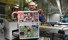 Trang nhất của tờ Bild giành trọn để ca ngợi chiến thắng của đội nhà - Ảnh: Reuters