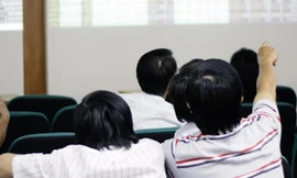  Ngoài cổ phiếu thép, nhiều blue-chip cũng đồng loạt tăng giá với khối lượng giao dịch khủng. Ảnh: Bạch Hường.