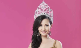 Hoa hậu quý bà Sương Đặng vai trần đẹp ngọt ngào