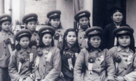 Những cô gái xinh đẹp trên chiến trường Điện Biên