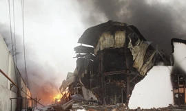 Hé lộ nguyên nhân vụ cháy thiêu rụi hàng ngàn xe