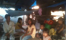 Mẹ dứt lòng bỏ 2 con sinh đôi trong bệnh viện