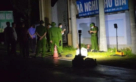 Nhóm thanh niên rượt đuổi chém hai người tử vong, một người đứt lìa cánh tay