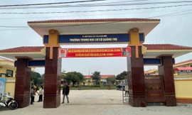 Chủ tịch tỉnh Quảng Bình 'giải oan' cho một hiệu trưởng 