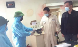 Cơ quan y tế tiến hành các biện pháp chống dịch đối với các thuyền viên trên tàu